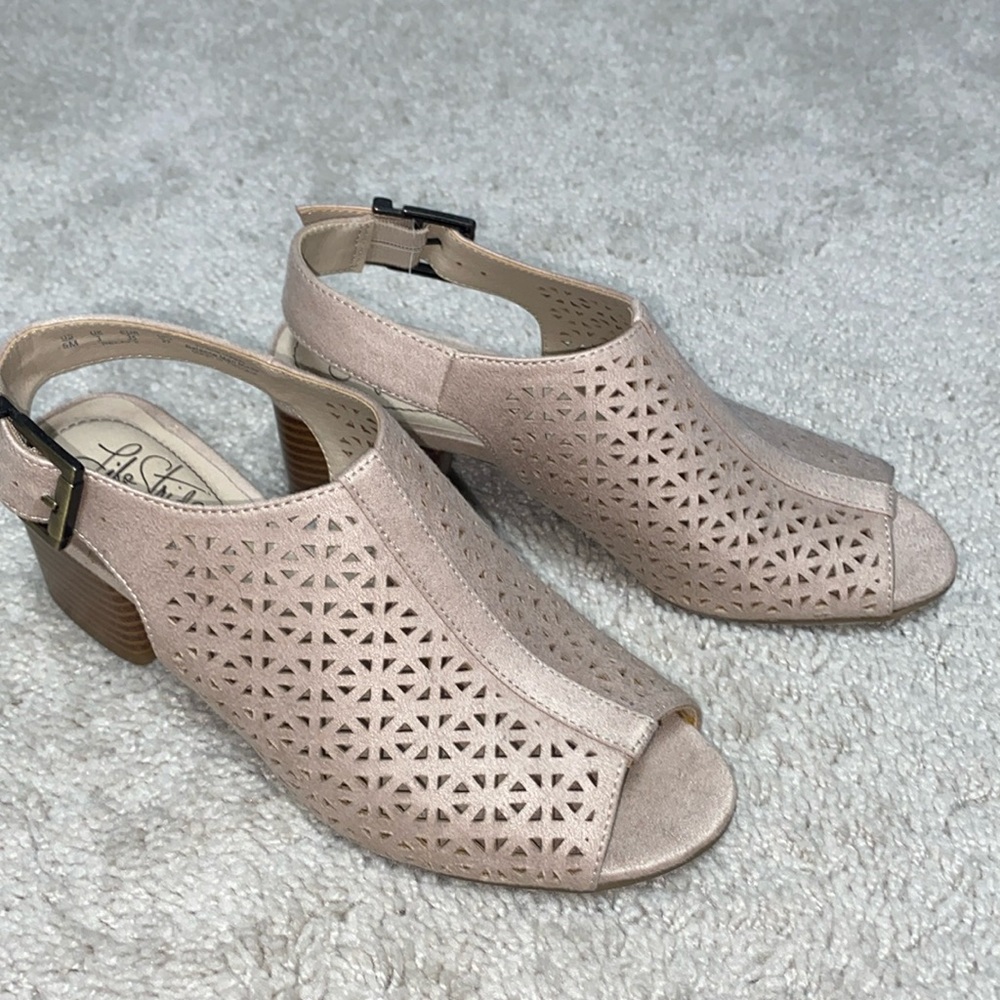Life Stride Light pink sandals